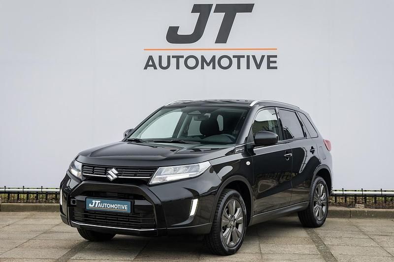 Zwart Occasion 2025 Suzuki Vitara Style SUV | € 23.400 (Goede deal) - Afbeelding 1/4