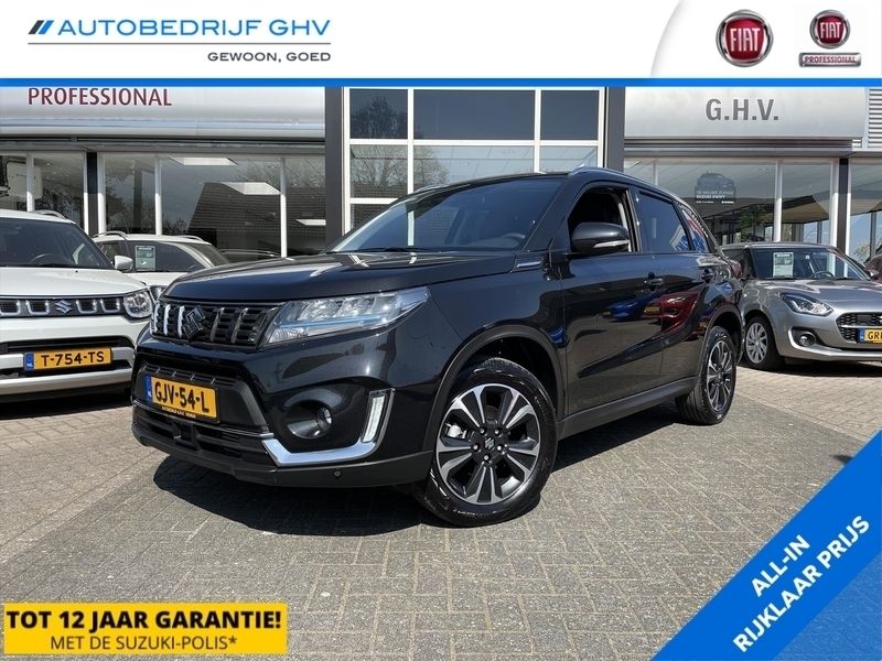 Zwart Gebruikt 2024 Suzuki Vitara Style SUV | € 29.950 (Duur) - Afbeelding 1/4