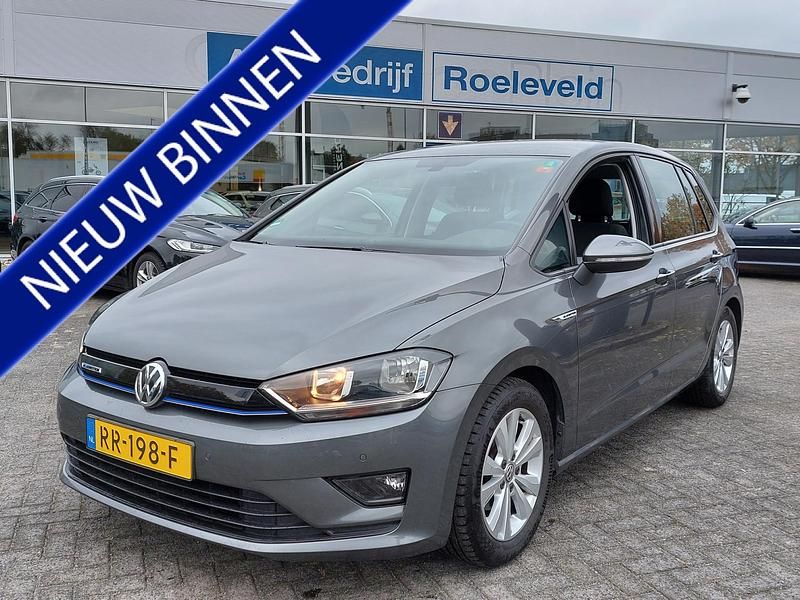Grijs (metallic) Gebruikt 2018 VW Golf Sportsvan Comfortline MPV | € 15.950 (Eerlijke prijs) - Afbeelding 1/3