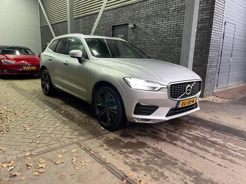 Grijs Gebruikt 2018 Volvo XC60 R-Design SUV | € 27.900 (Super prijs) - Afbeelding 1/1
