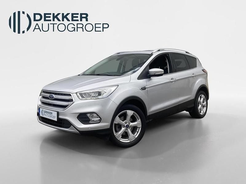 Grijs Gebruikt 2018 Ford Kuga Titanium SUV | € 15.445 (Eerlijke prijs) - Afbeelding 1/4