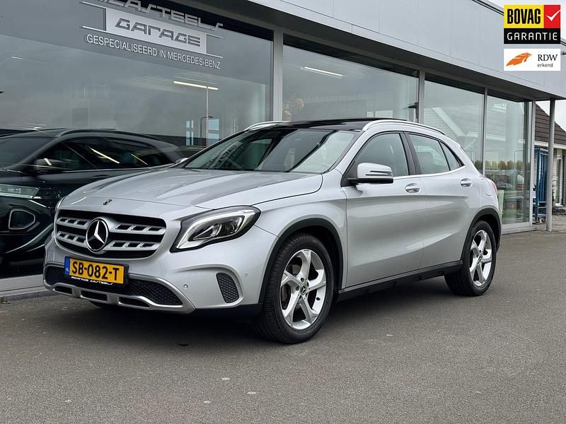Suv Gebruikt 2017 Mercedes GLA180 Business SUV | € 21.950 (Eerlijke prijs) - Afbeelding 1/4