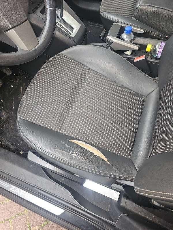 Zwart Gebruikt 2006 Opel Zafira Cosmo MPV | € 650 - Afbeelding 1/4