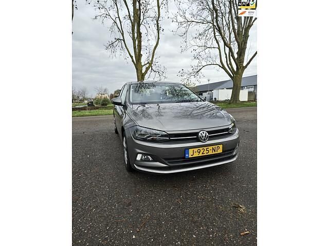 Grijs Gebruikt 2020 VW Polo Comfortline Hatchback | € 10.399 (Super prijs) - Afbeelding 1/4