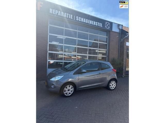 Grijs Gebruikt 2010 Ford Ka Titanium Hatchback | € 2.995 (Eerlijke prijs) - Afbeelding 1/4