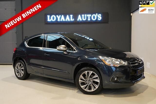 Blauw Occasion 2011 Citroën DS4 Chic Hatchback | € 6.999 (Eerlijke prijs) - Afbeelding 1/4