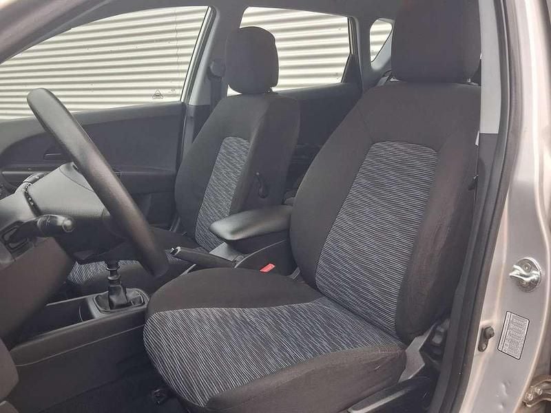 Occasion Kia Ceed 109 PK (80 kW) 2007 Grijs (metallic) Hatchback