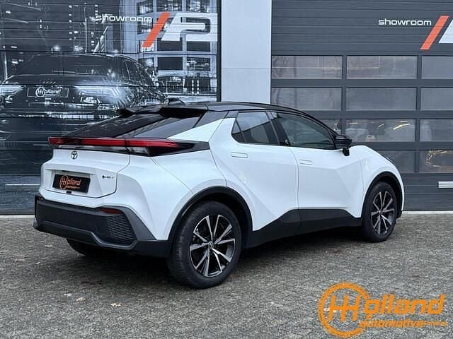 Occasion Toyota C-HR Active 197 PK (144 kW) 2024 Wit SUV