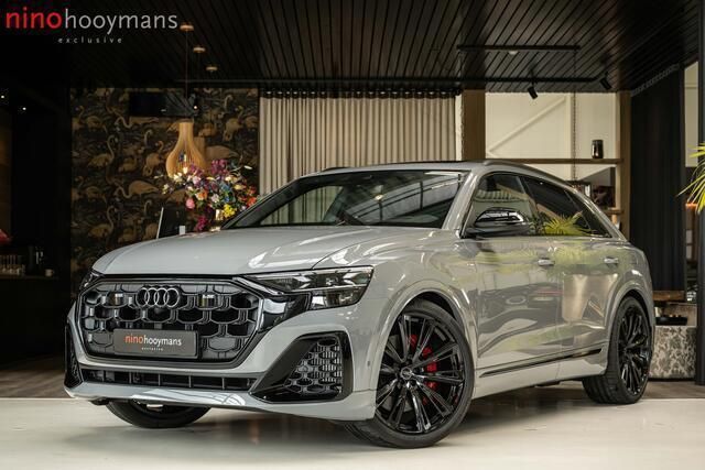 Grijs Nieuw 2025 Audi Q8 Competition SUV | € 129.950 (Iets duurder) - Afbeelding 1/4