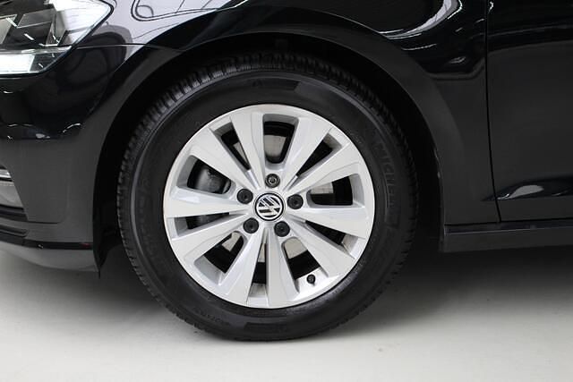 Occasion VW Golf VIII Comfortline 131 PK (96 kW) 2020 Zwart Hatchback