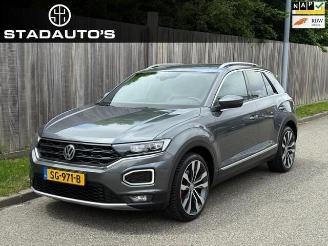 Grijs Gebruikt 2018 VW T-Roc Beats SUV | € 21.999 (Goede deal) - Afbeelding 1/4