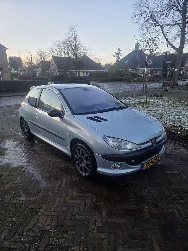 Occasion Peugeot 206 GTi 136 PK (100 kW) 2002 Grijs Hatchback