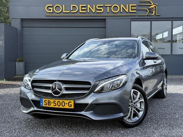Grijs Gebruikt 2018 Mercedes C350 Premium Plus Stationwagen | € 18.949 (Eerlijke prijs) - Afbeelding 1/4