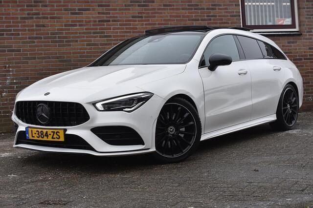 Wit Gebruikt 2019 Mercedes CLA250 Shooting Brake Premium Plus Stationwagen | € 22.949 (Super prijs) - Afbeelding 1/4