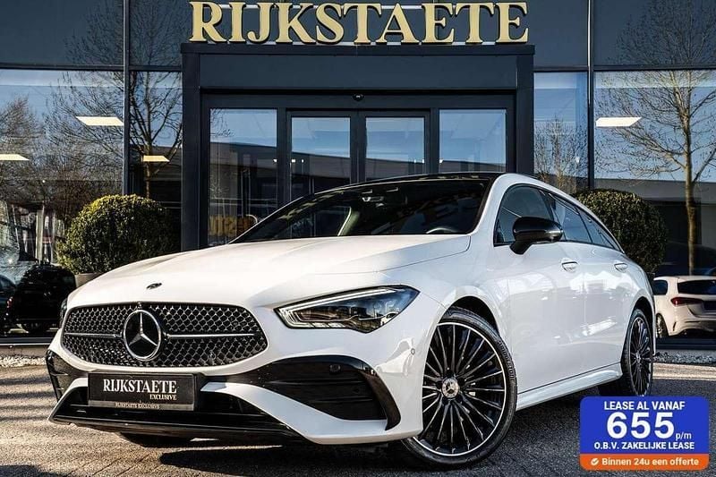 Zwart Gebruikt 2023 Mercedes CLA250e Shooting Brake AMG Stationwagen | € 40.900 (Eerlijke prijs) - Afbeelding 1/4