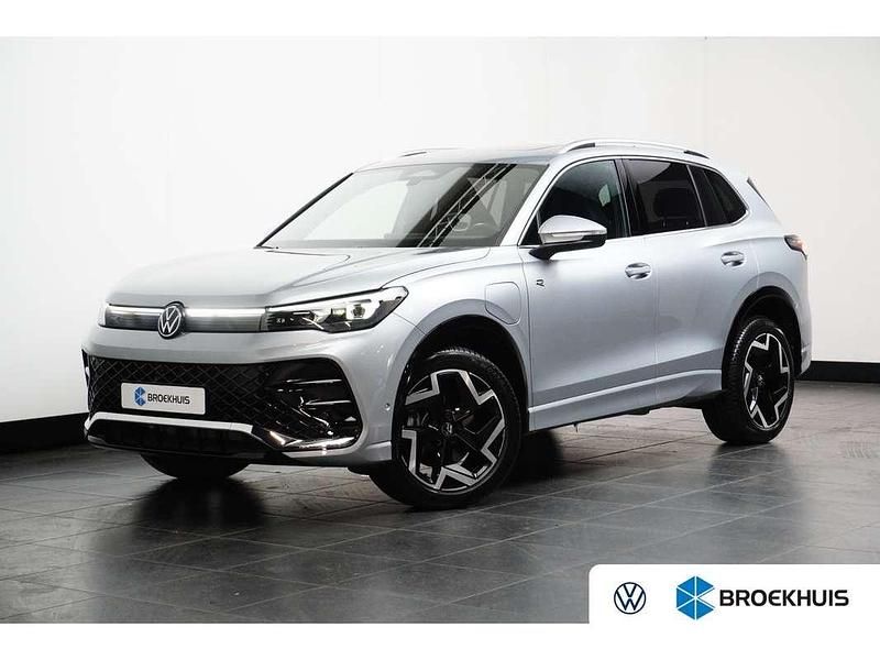 Zilver Gebruikt 2024 VW Tiguan R-line SUV | € 55.900 (Eerlijke prijs) - Afbeelding 1/4