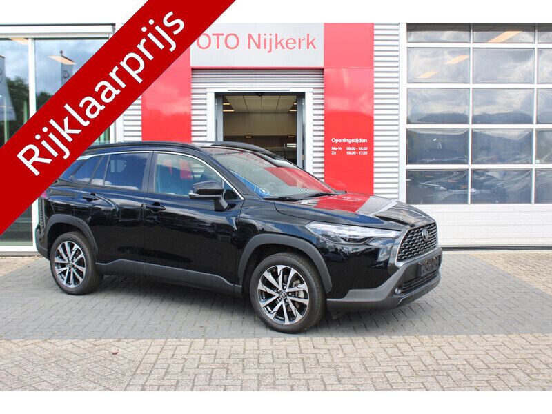 Zwart Gebruikt 2024 Toyota Corolla Cross Premium SUV | € 38.900 (Duur) - Afbeelding 1/4