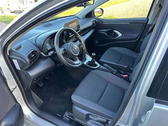 Occasion Toyota Yaris Active 127 PK (93 kW) 2023 Grijs Hatchback