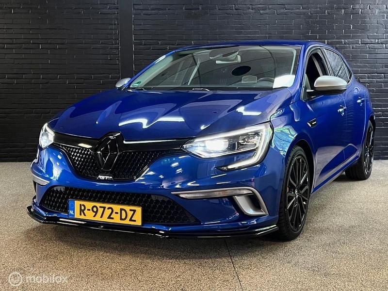 Blauw Occasion 2022 Renault Mégane IV GT Hatchback | € 16.400 (Super prijs) - Afbeelding 1/4