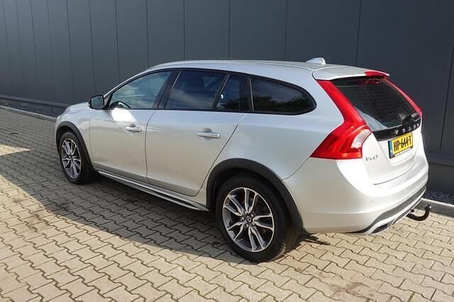 Occasion Volvo V60 CC Business Edition 150 PK (110 kW) 2015 Grijs Stationwagen