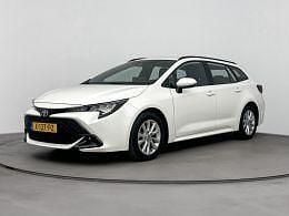 Wit Gebruikt 2024 Toyota Corolla Active Stationwagen | € 29.245 (Eerlijke prijs) - Afbeelding 1/3