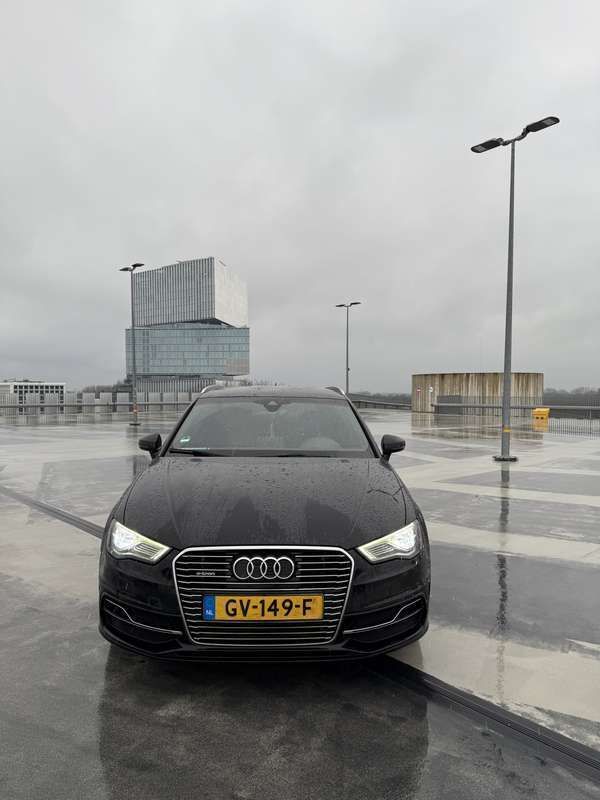 Zwart Gebruikt 2015 Audi A3 Sportback Hatchback | € 11.500 (Eerlijke prijs) - Afbeelding 1/4