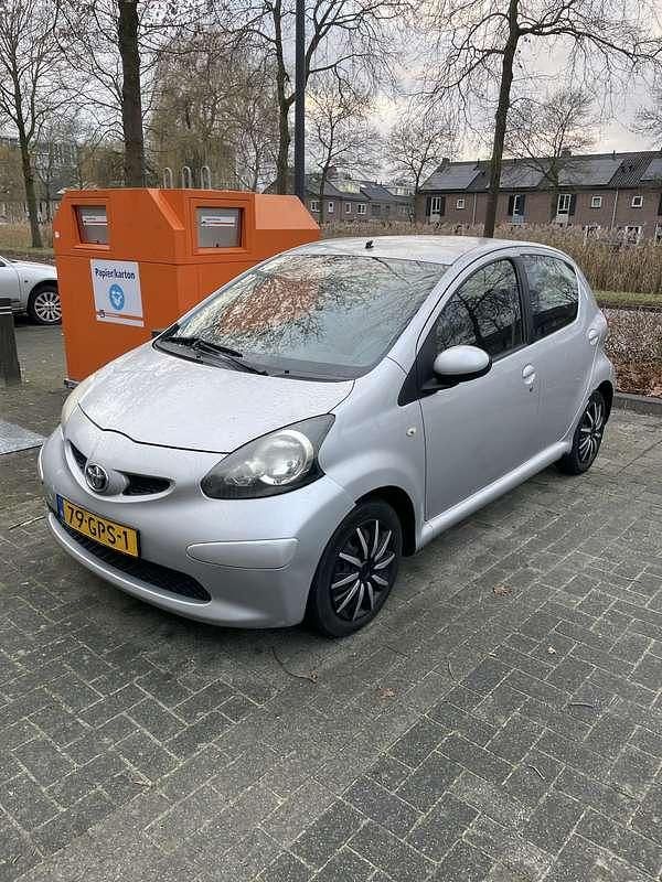 Occasion 2008 Toyota Aygo Hatchback | € 1.200 (Goede deal) - Afbeelding 1/4