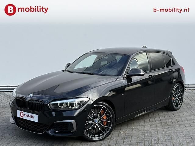 Zwart Gebruikt 2019 BMW M140 M Sport Hatchback | € 38.895 (Iets duurder) - Afbeelding 1/3