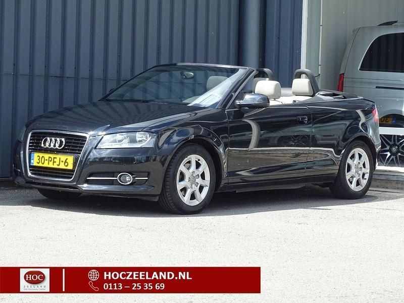 Zwart Gebruikt 2011 Audi A3 Cabriolet S-Line Cabriolet | € 9.945 (Eerlijke prijs) - Afbeelding 1/4