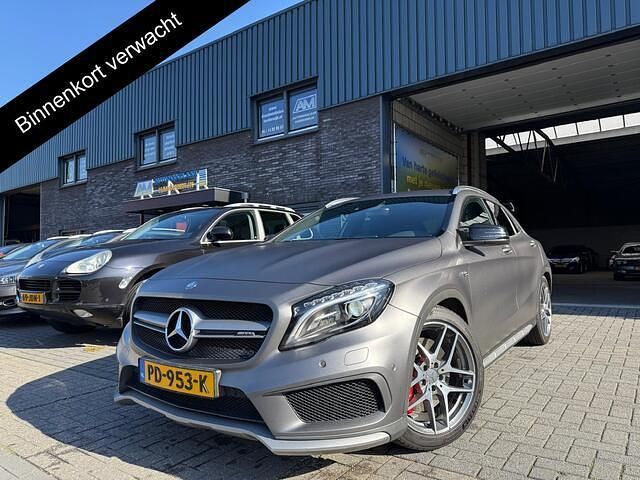 Grijs Gebruikt 2014 Mercedes GLA45 AMG AMG SUV | € 31.950 (Iets duurder) - Afbeelding 1/4