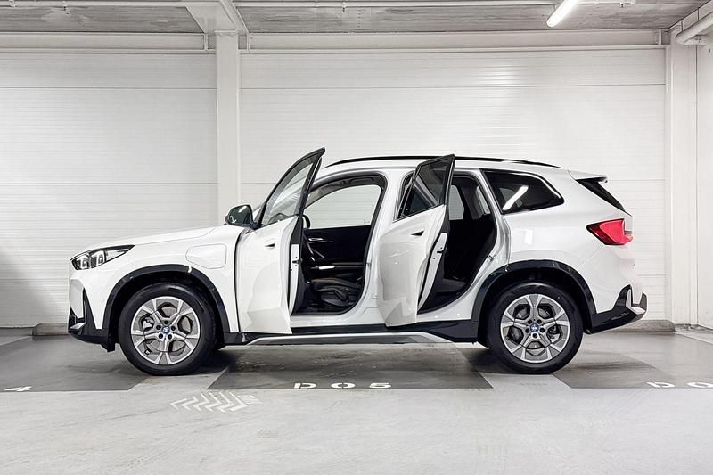 Occasion BMW X1 Comfort Edition 326 PK (239 kW) 2025 Mineralweiss metallic (a96) (wit metallic) SUV