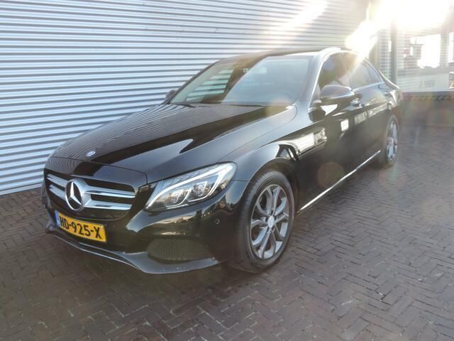 Zwart Gebruikt 2015 Mercedes C220 Edition Sedan | € 13.950 (Duur) - Afbeelding 1/4