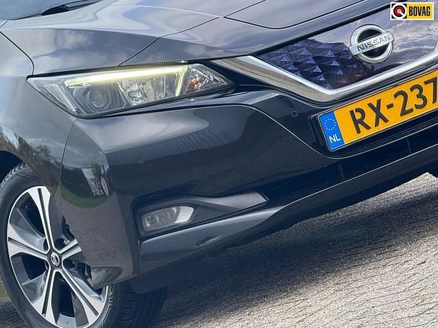 Zwart Gebruikt 2018 Nissan Leaf Hatchback | € 6.725 - Afbeelding 1/4