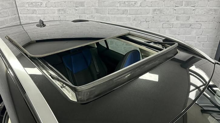 Occasion Lynk & Co 01 82 PK (60 kW) 2022 Zwart SUV