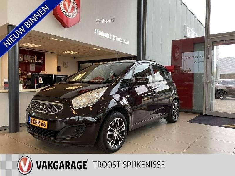 Bruin Gebruikt 2010 Kia Venga 3 Hatchback | € 6.950 - Afbeelding 1/4