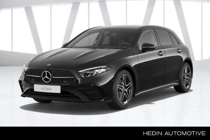 Zwart Nieuw 2024 Mercedes A180 AMG line Hatchback | € 48.240 (Duur) - Afbeelding 1/3