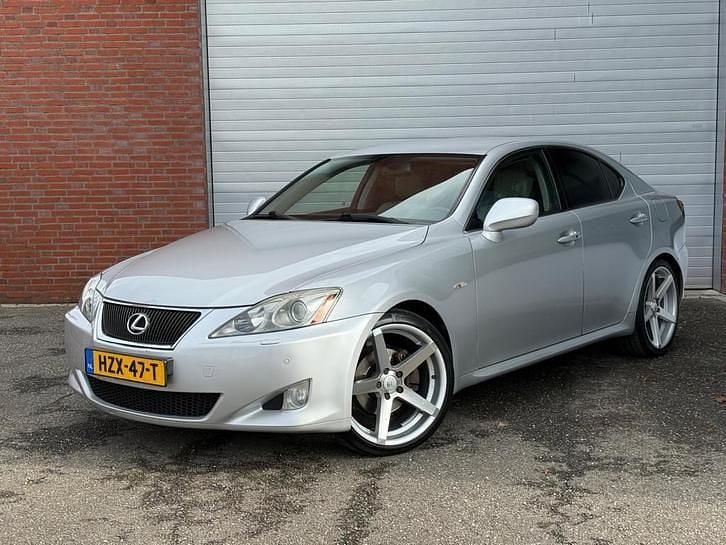 Gebruikt 2006 Lexus IS250 Executive Line | € 7.299 - Afbeelding 1/4
