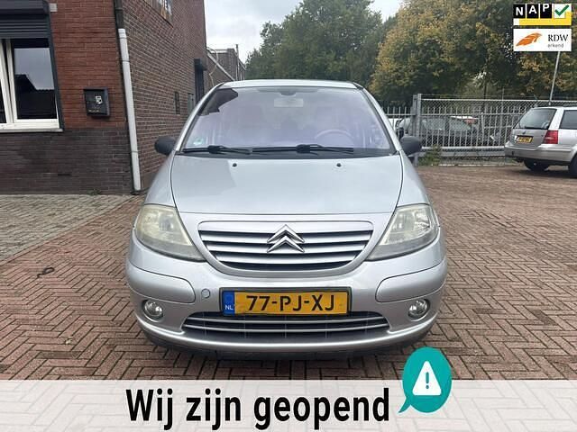 Grijs Gebruikt 2004 Citroën C3 Exclusive Hatchback | € 1.250 (Eerlijke prijs) - Afbeelding 1/4