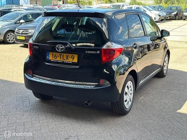Occasion Toyota Verso-S 99 PK (72 kW) 2012 Zwart MPV