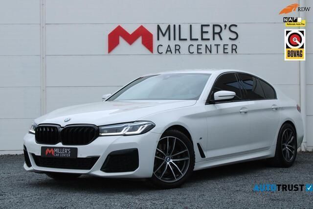 Wit Gebruikt 2021 BMW 520 M Sport Sedan | € 35.750 (Iets duurder) - Afbeelding 1/4