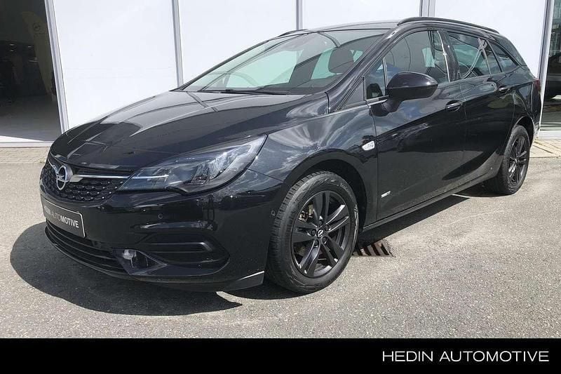 Zwart Gebruikt 2021 Opel Astra Design & Tech Stationwagen | € 16.445 (Eerlijke prijs) - Afbeelding 1/3