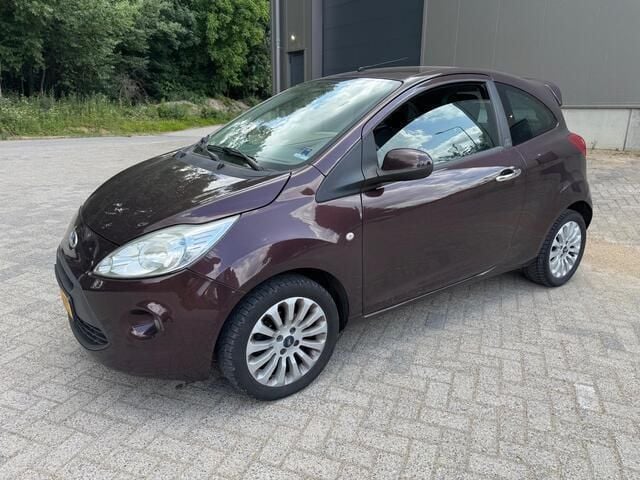 Bruin Gebruikt 2010 Ford Ka Limited Hatchback | € 1.700 (Goede deal) - Afbeelding 1/4