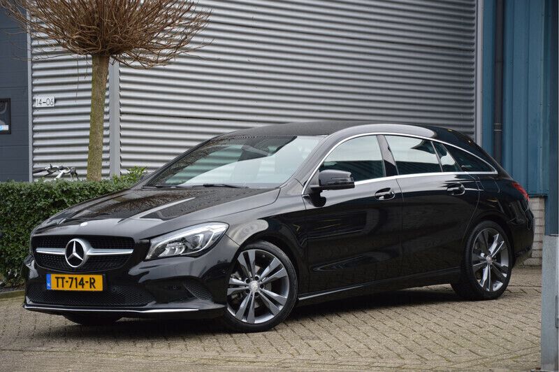 Zwart Gebruikt 2017 Mercedes CLA180 Shooting Brake Ambition Stationwagen | € 19.950 (Eerlijke prijs) - Afbeelding 1/4