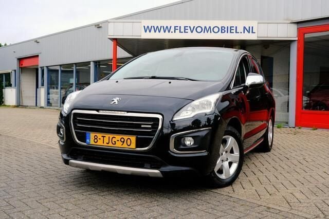 Zwart Gebruikt 2014 Peugeot 3008 MPV | € 4.950 (Eerlijke prijs) - Afbeelding 1/4