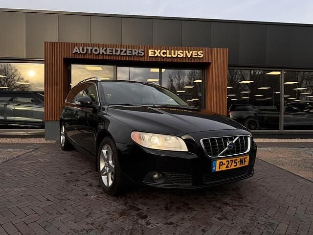 Zwart Occasion 2007 Volvo V70 Momentum Stationwagen | € 8.900 (Eerlijke prijs) - Afbeelding 1/4