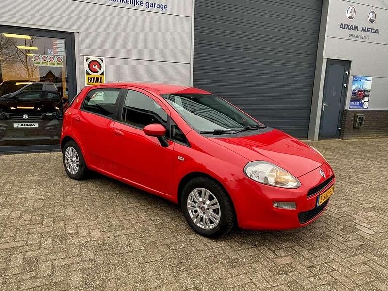 Occasion Fiat Punto Pop 86 PK (63 kW) 2013 Rood Hatchback