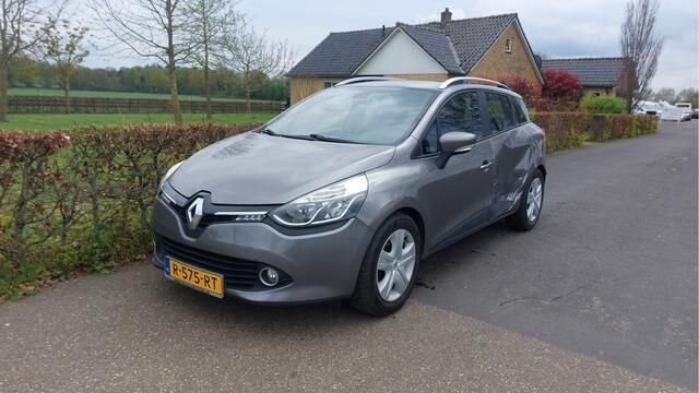 Grijs Gebruikt 2013 Renault Clio GrandTour Dynamique Stationwagen | € 2.750 - Afbeelding 1/4