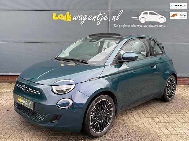 Occasion Fiat 500e Icon 86 kW (118 PK) 2022 Groen (metallic) Cabriolet