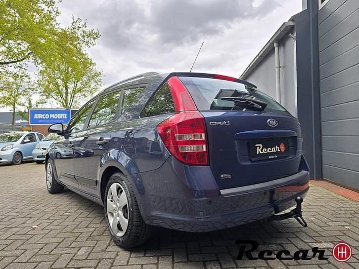 Occasion Kia Ceed 126 PK (92 kW) 2009 Blauw Hatchback