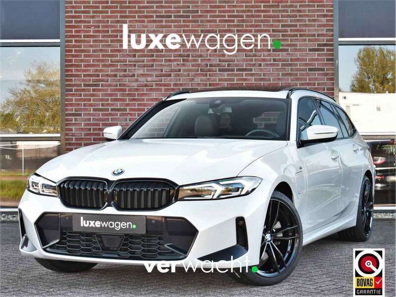 Wit Gebruikt 2023 BMW 330 M Sport Stationwagen | € 46.900 (Eerlijke prijs) - Afbeelding 1/4